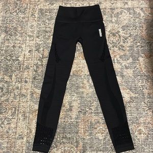 NWT - Gymshark - Black Energy Seamless Leggings